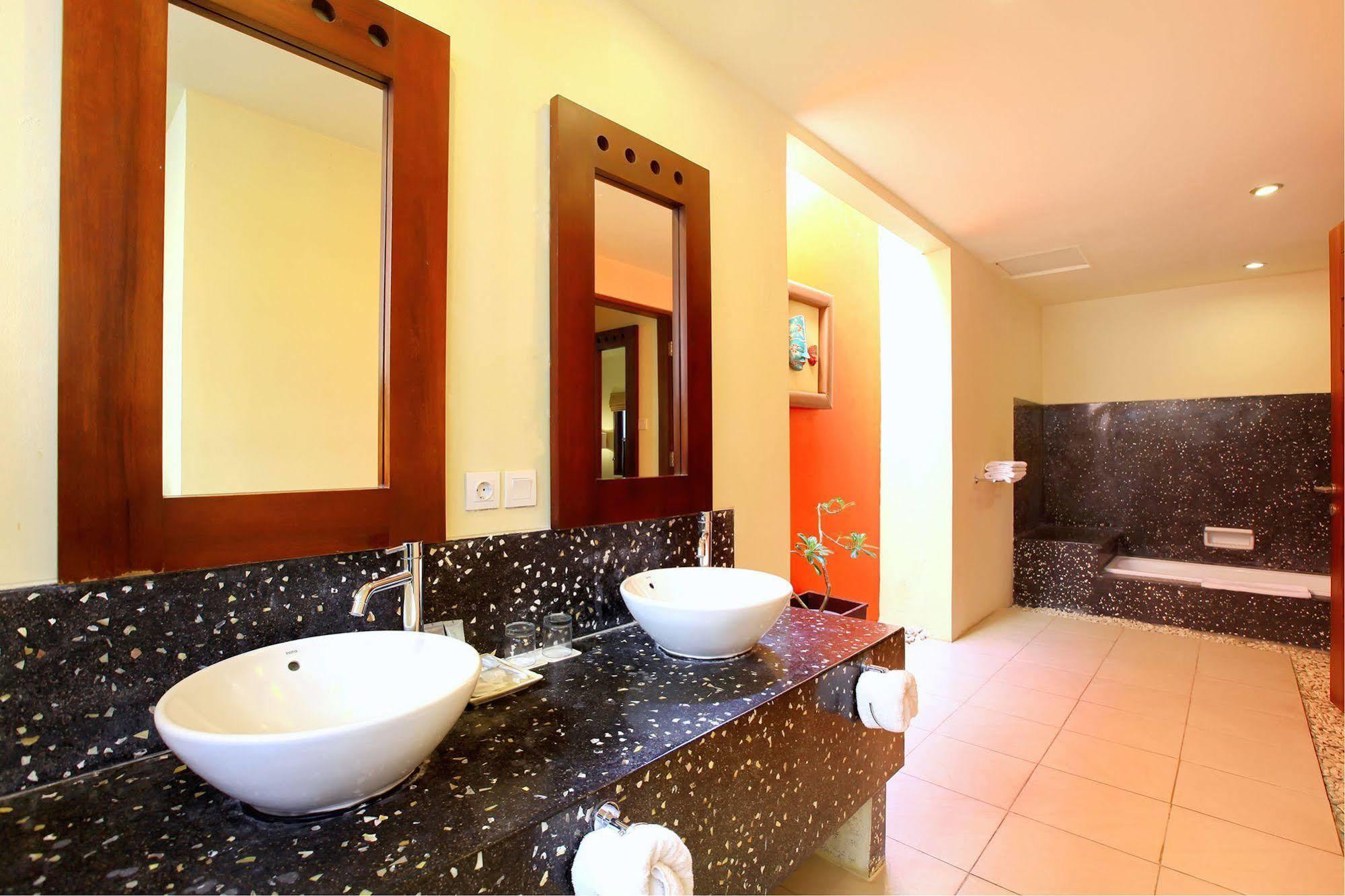 Mutiara Jimbaran Villas Kuta Selatan 外观 照片