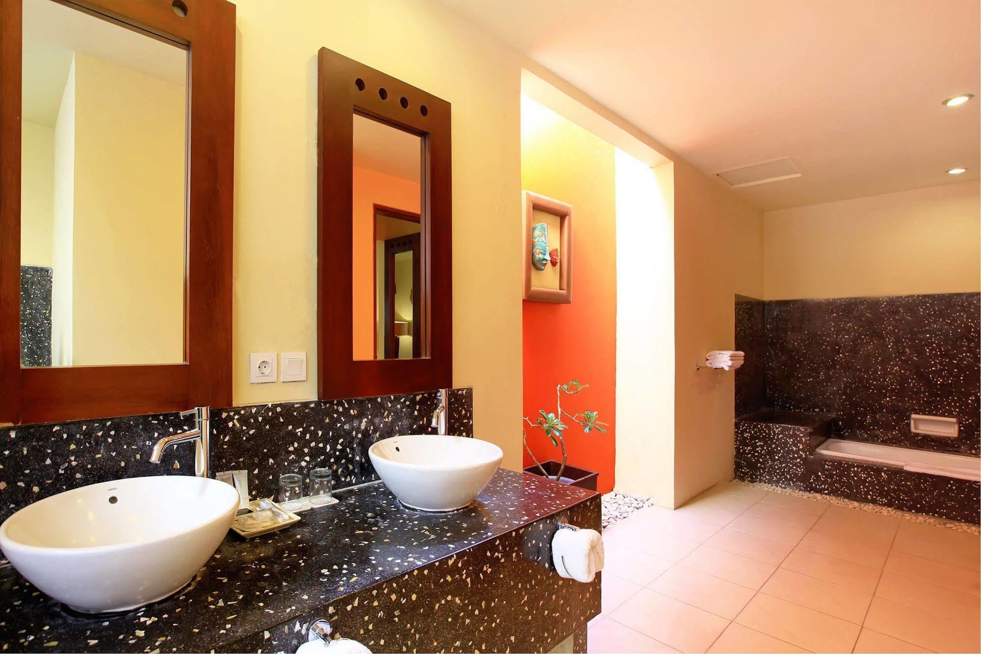 Mutiara Jimbaran Villas Kuta Selatan 外观 照片